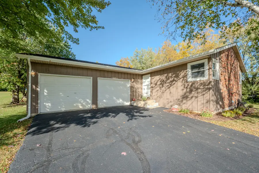 1733 Lake Summerset Road, Davis, IL 61019 - #2