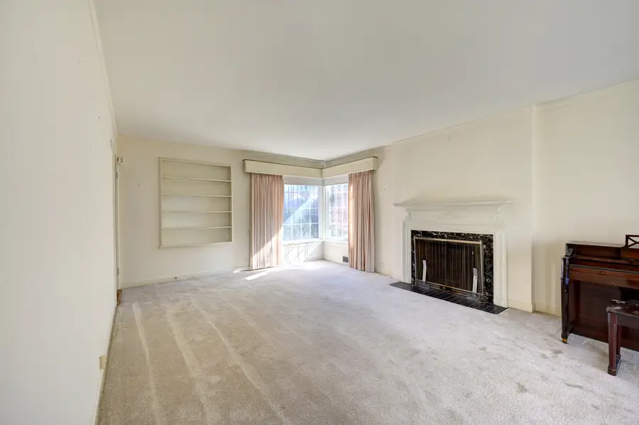 7741 S Paxton Avenue, Chicago, IL 60649 - #3