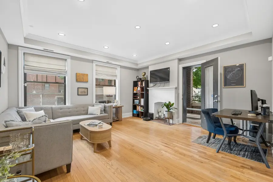 914 W Schubert Avenue #1, Chicago, IL 60614 - #2