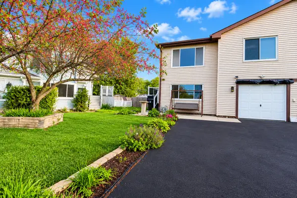 1550 Merrimac Lane, Hanover Park, IL 60133