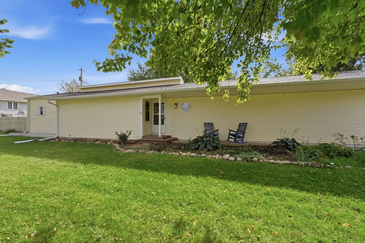3775 29th Street, Bettendorf, IA 52722 - #1