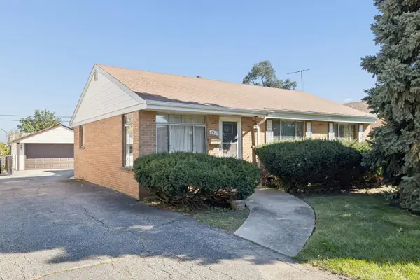 2921 S 10th Avenue, Broadview, IL 60155