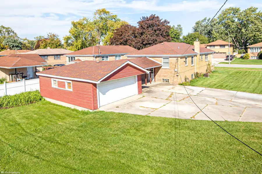 5101 W 83rd Street, Burbank, IL 60459 - #3