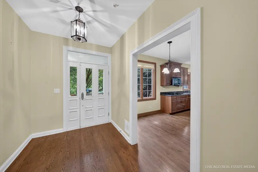 790 Parkview Court, Glen Ellyn, IL 60137 - #3