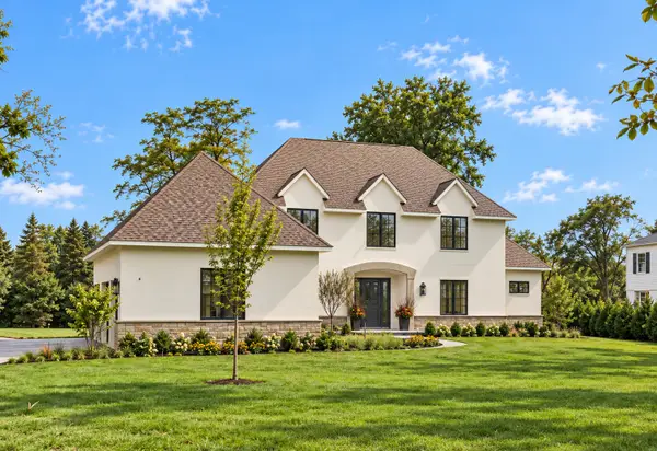 270 Majestic Oak Court, Lake Forest, IL 60045