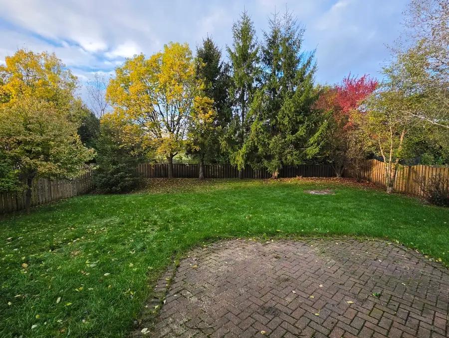 5475 Savoy Drive, Lake In The Hills, IL 60156 - #2