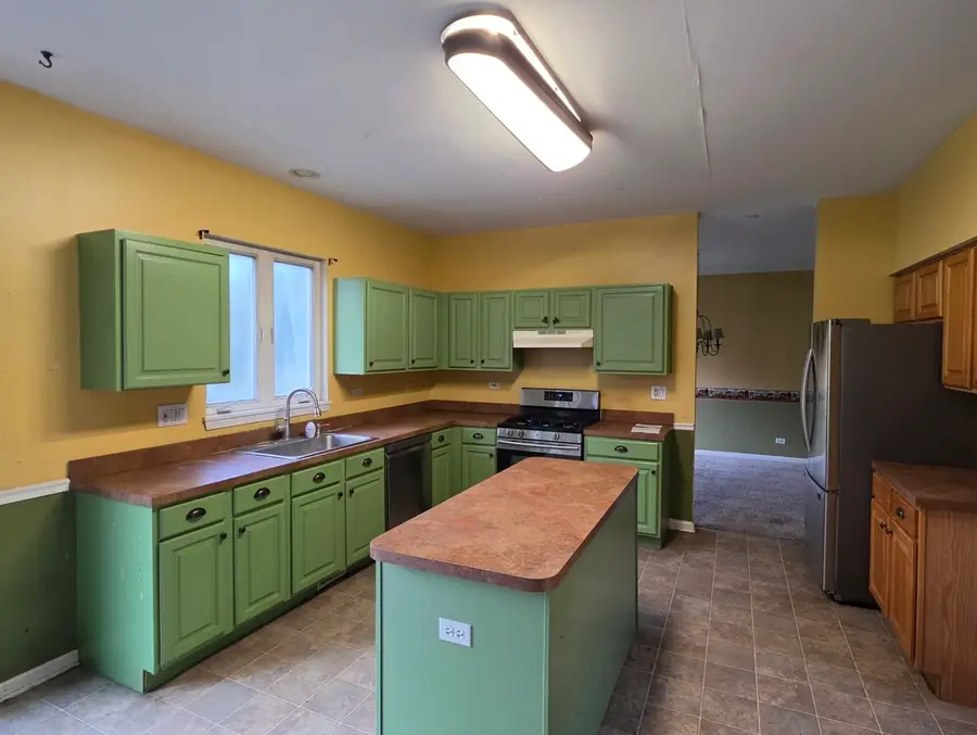 5475 Savoy Drive, Lake In The Hills, IL 60156 - #3