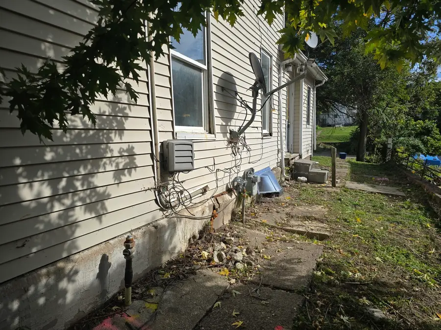 1307 Leclaire Street, Davenport, IA 52803 - #3