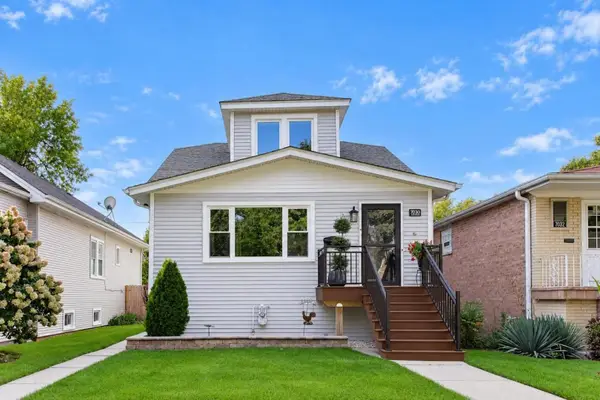 7030 N Overhill Avenue, Chicago, IL 60631
