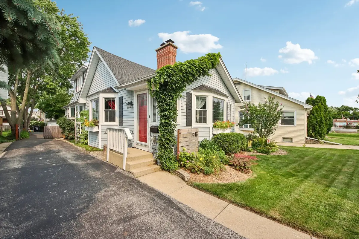 1216 Canfield Road, Park Ridge, IL 60068 - #1