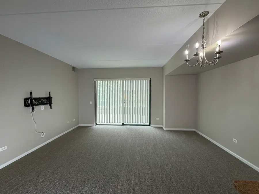 6420 Double Eagle Drive #302, Woodridge, IL 60517 - #3