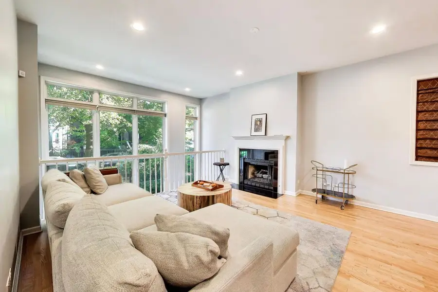 2622 N Mildred Avenue #1, Chicago, IL 60614 - #2