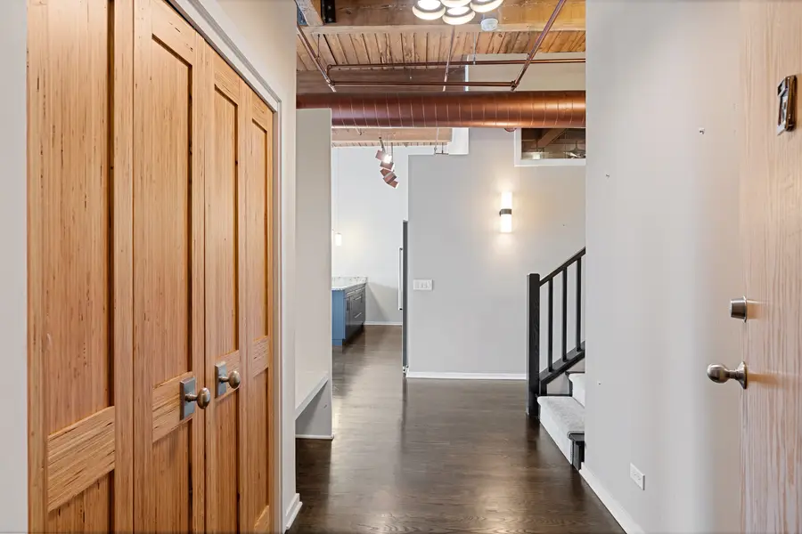 550 N Kingsbury Street #610, Chicago, IL 60654 - #2