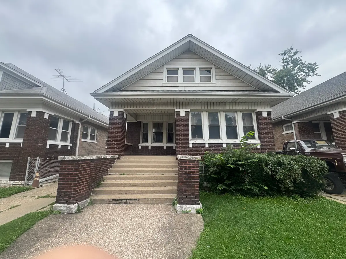 2322 S Austin Boulevard, Cicero, IL 60804 - #1