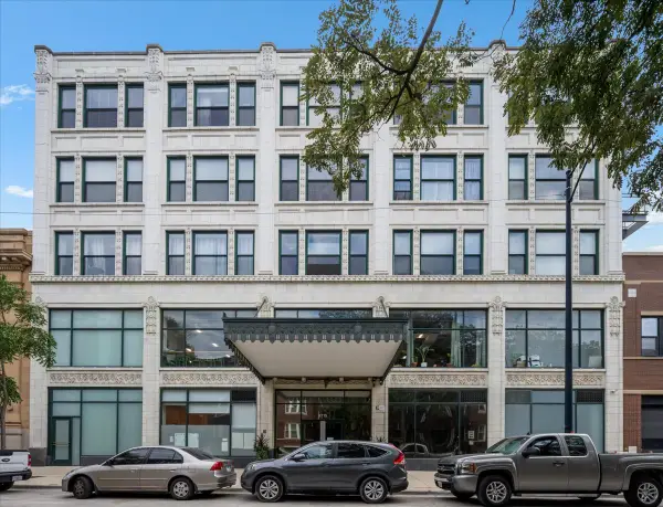 4715 N Racine Avenue #502, Chicago, IL 60640