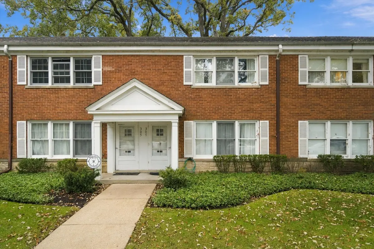 307 Linden Avenue, Wilmette, IL 60091 - #1