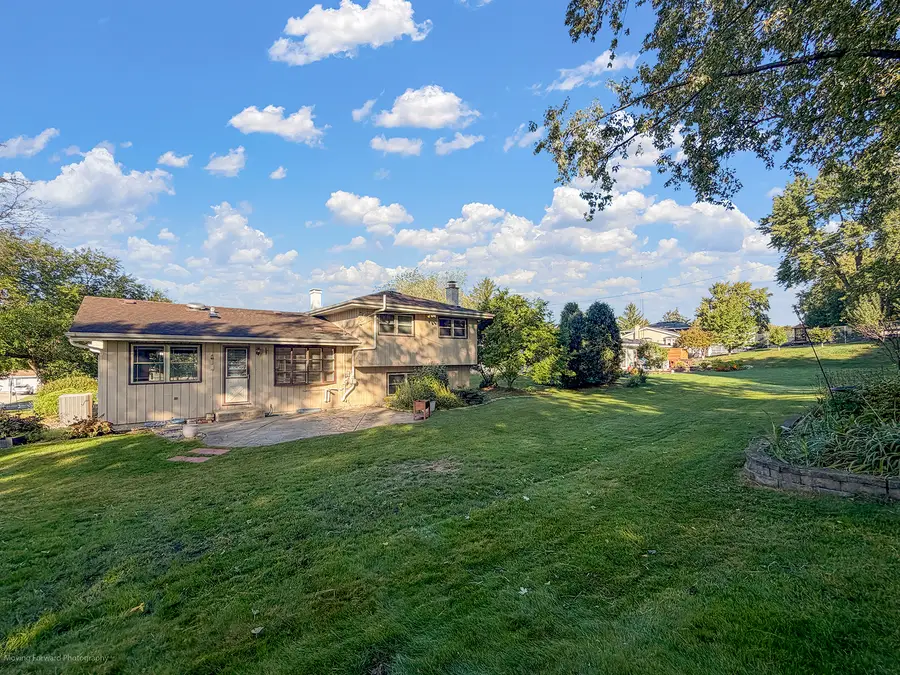 163 S Circle Avenue, Bloomingdale, IL 60108 - #3