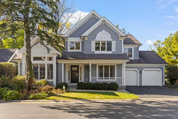 429 Pheasant Ridge Court, Darien, IL 60561