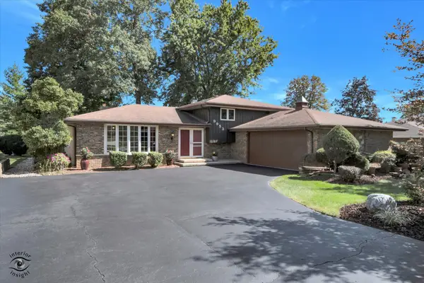 9953 S 82nd Court, Palos Hills, IL 60465