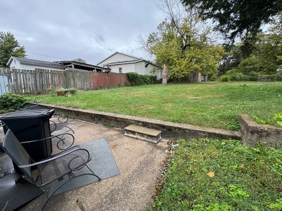 621 Jefferson Street, Quincy, IL 62301 - #2
