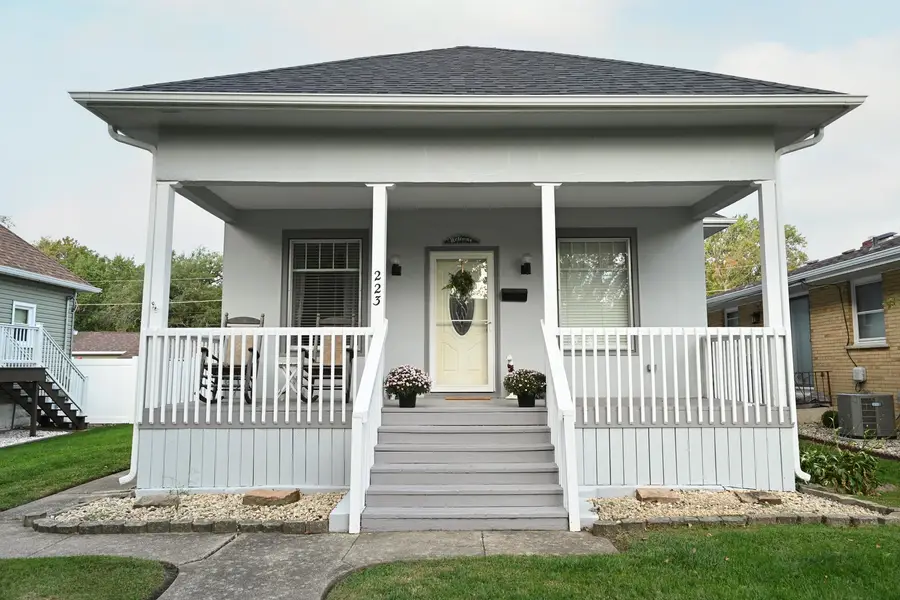 223 S Grand Avenue, Bradley, IL 60915 - #2
