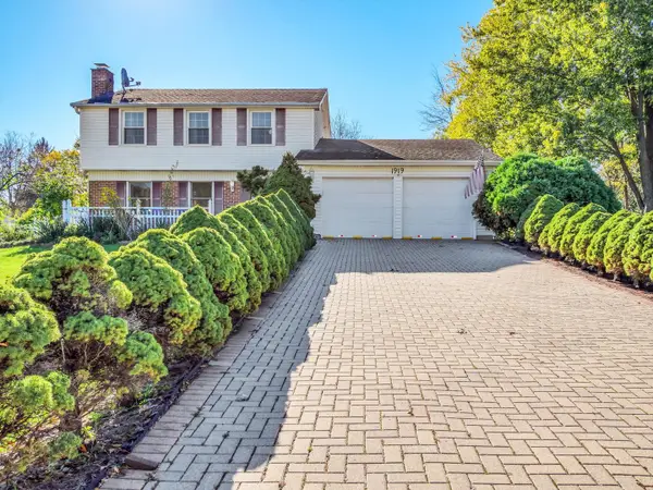 1919 Arklow Place, Schaumburg, IL 60194
