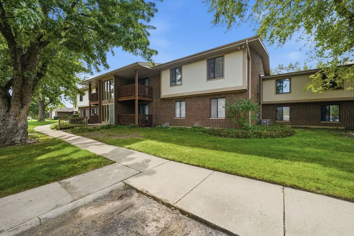 603 Garden Circle #1, Streamwood, IL 60107 - #1