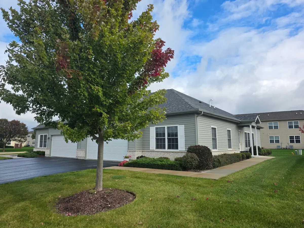 906 Lexington Street, McHenry, IL 60050 - #1