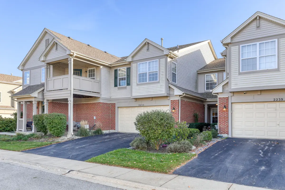 2235 Vanderbilt Drive, Geneva, IL 60134 - #1