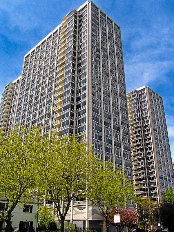 4250 N Marine Drive #735, Chicago, IL 60613