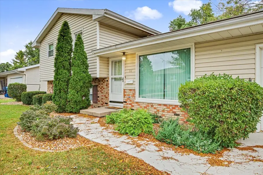 804 N Illini Avenue, Pontiac, IL 61764 - #3