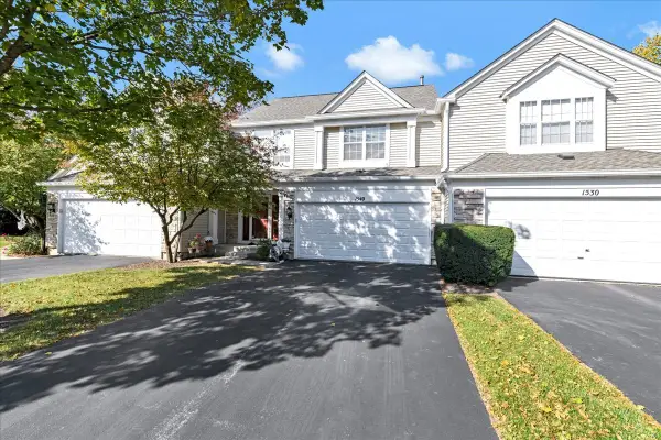 1540 Regan Court, Hoffman Estates, IL 60192