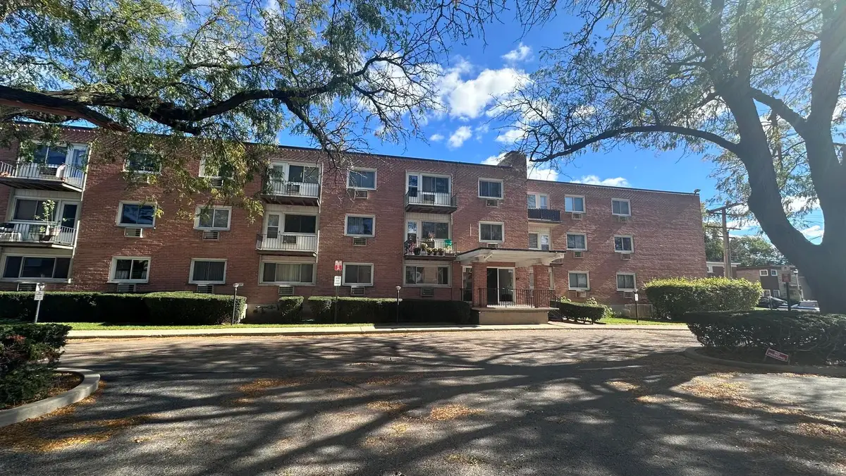 8541 Lotus Avenue #807, Skokie, IL 60077 - #1