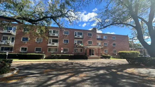 8541 Lotus Avenue #807, Skokie, IL 60077