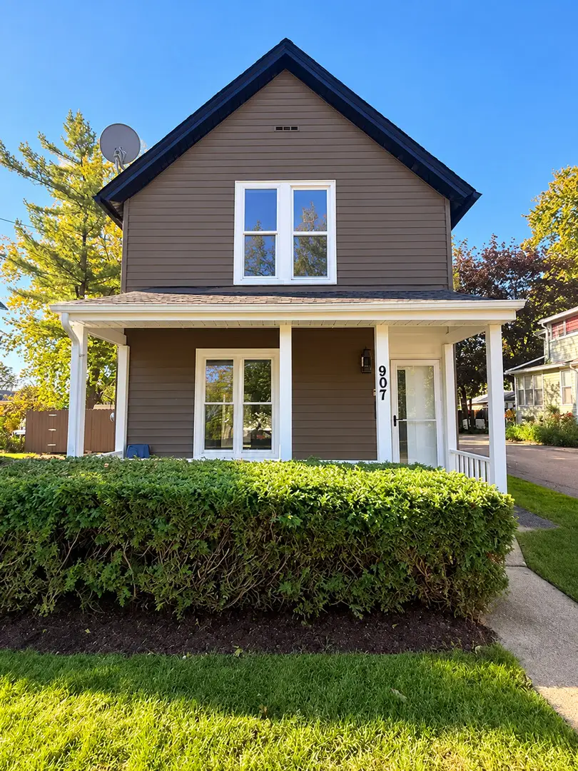 907 Porter Street, Waukegan, IL 60085 - #1