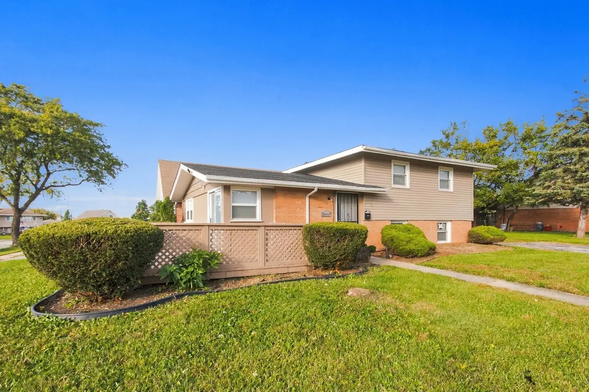 16767 Sunset Ridge Drive, Country Club Hills, IL 60478 - #1