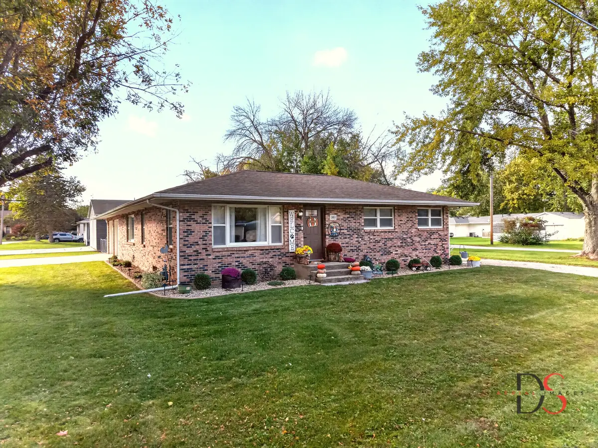 381 S Hossack Street, Seneca, IL 61360 - #1