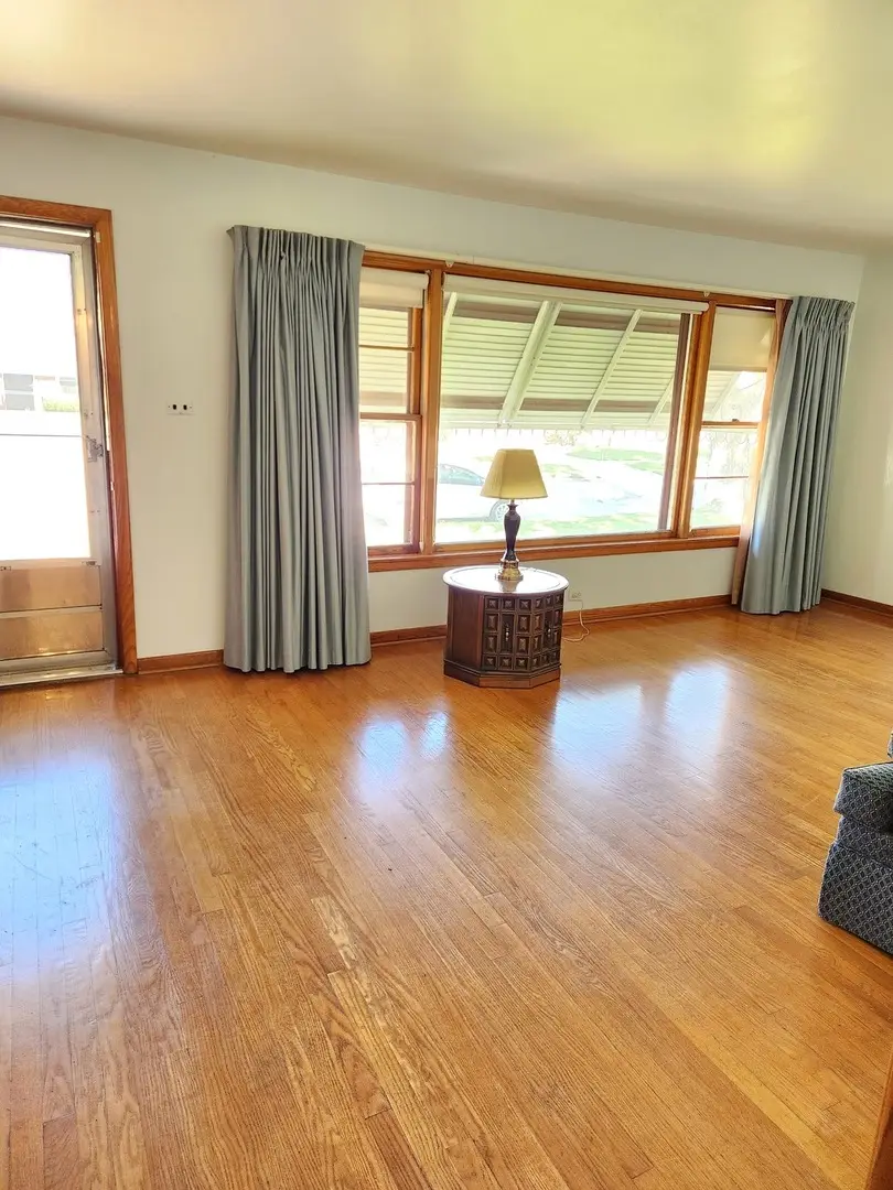 14415 S Saginaw Avenue, Burnham, IL 60633 - #2
