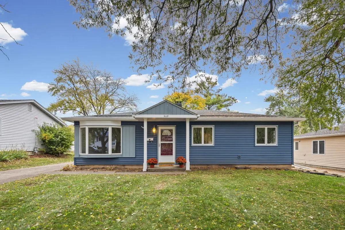 509 N California Avenue, Mundelein, IL 60060 - #1
