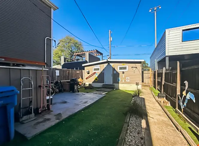 2822 W Melrose Street, Chicago, IL 60618 - #3