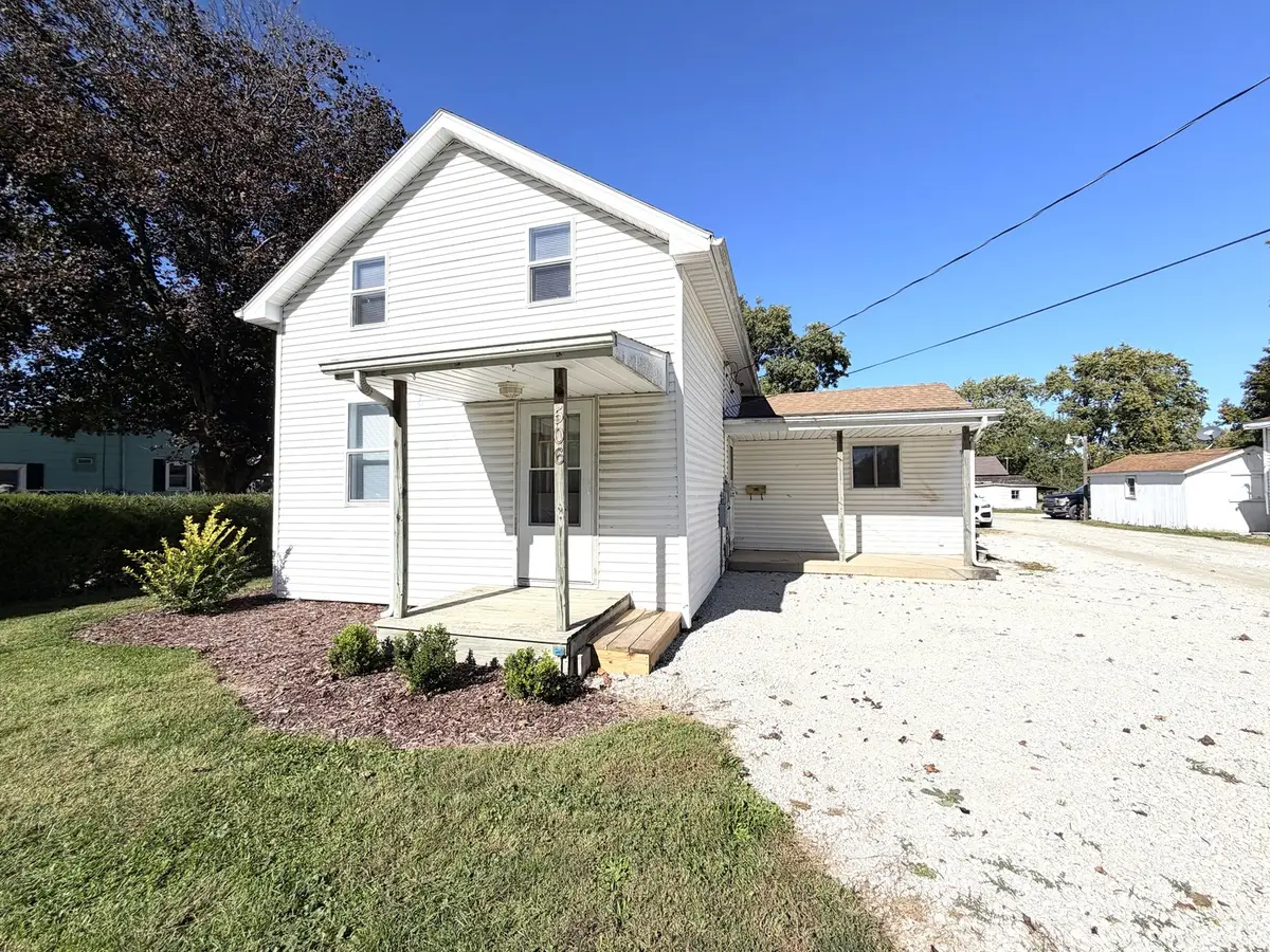 506 W Lincoln Avenue, Onarga, IL 60955 - #1
