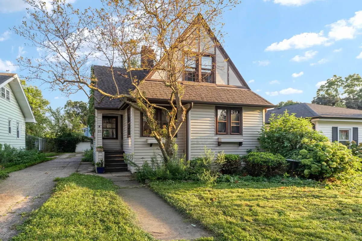 35 W Maple Avenue, Roselle, IL 60172 - #1