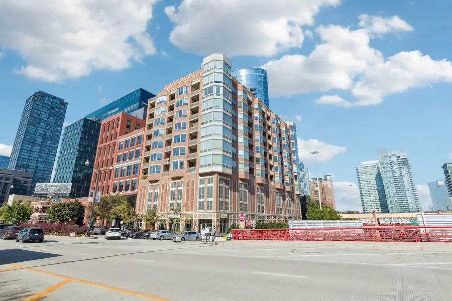 720 W Randolph Street #701, Chicago, IL 60661 - #2