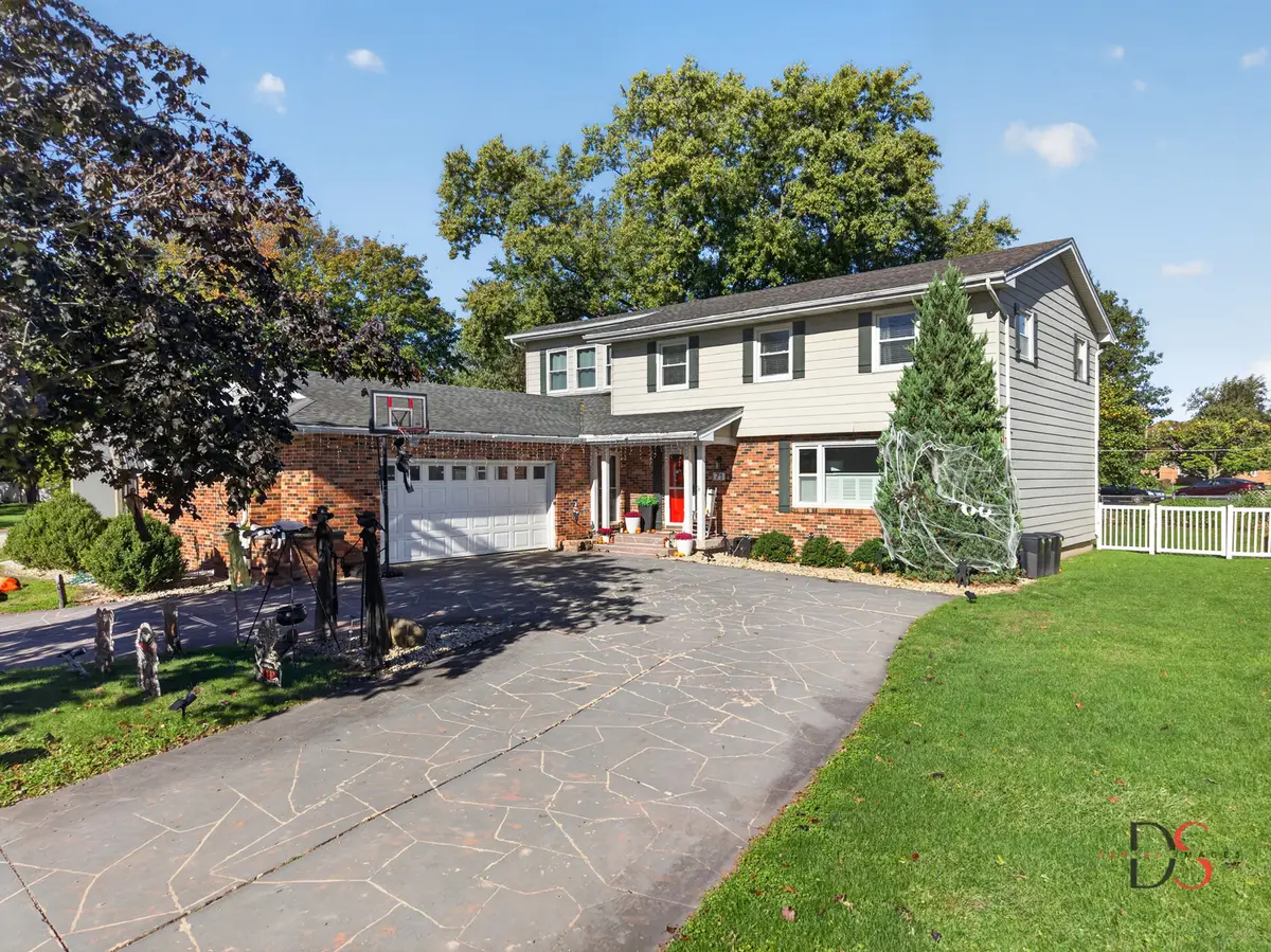 71 Stacy Avenue, Streator, IL 61364 - #1