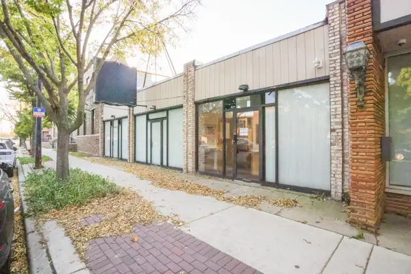 2833 W Howard Street, Chicago, IL 60645