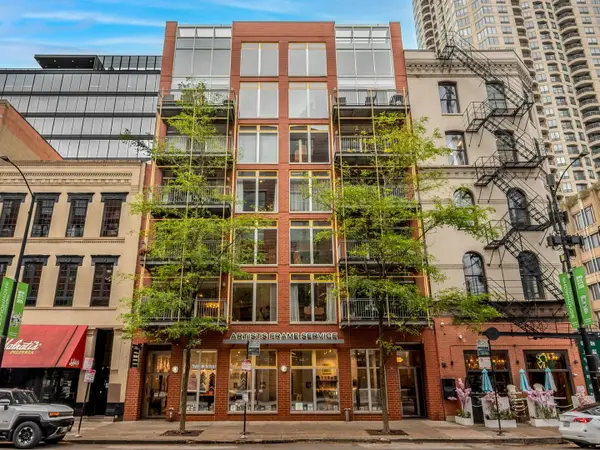 433 N Wells Street #201, Chicago, IL 60654