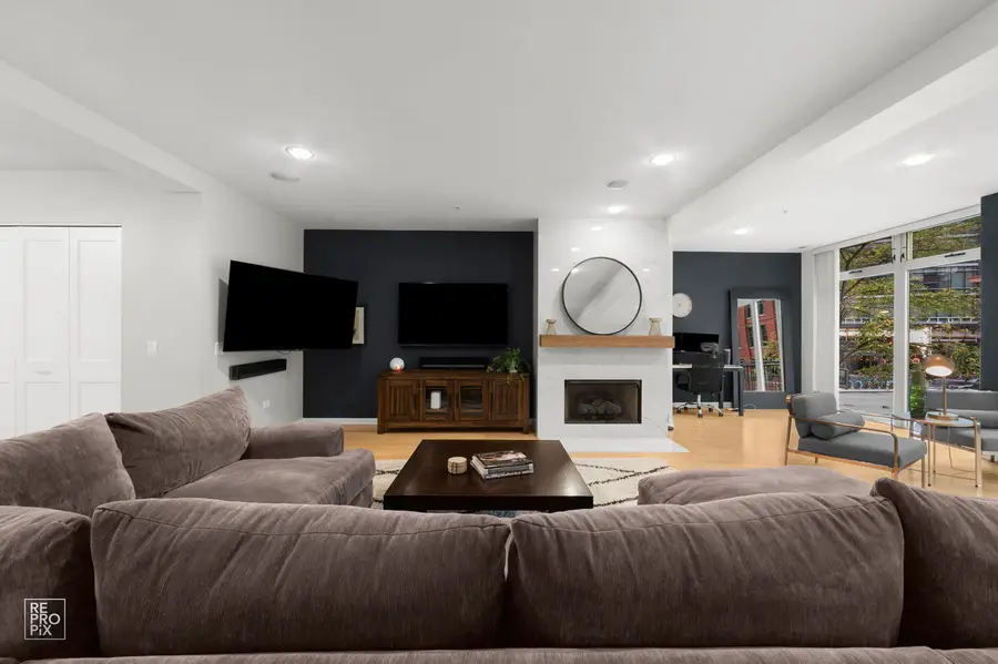 433 N Wells Street #201, Chicago, IL 60654 - #3