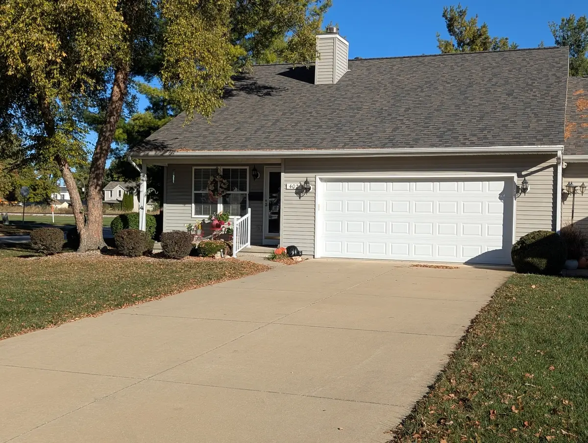 402 E Wilson Street, Tuscola, IL 61953 - #1