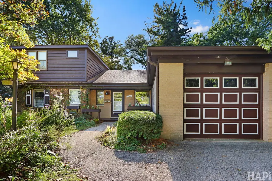 2361 Dewes Street, Glenview, IL 60025 - #2