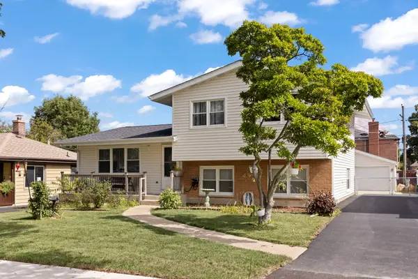 639 N Indiana Street, Elmhurst, IL 60126